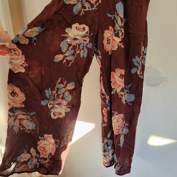 NEW Show Me Your MuMu Floral Ruffle V Neck Sleeveless Jumpsuit Pants Size Small - Picture 9 of 14